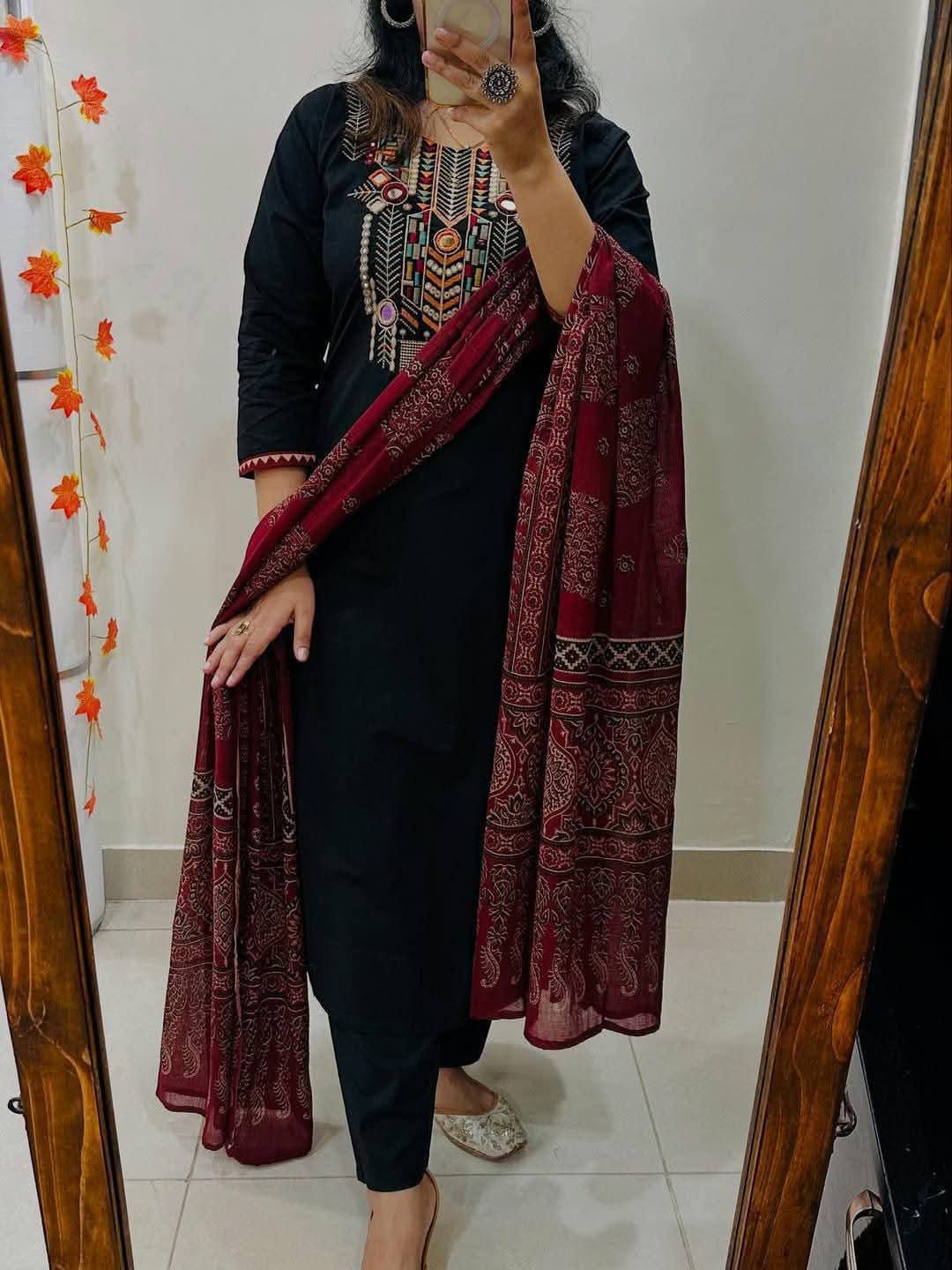 Dollar Cotton Three Piece Set with Silk Georgette - Image 3