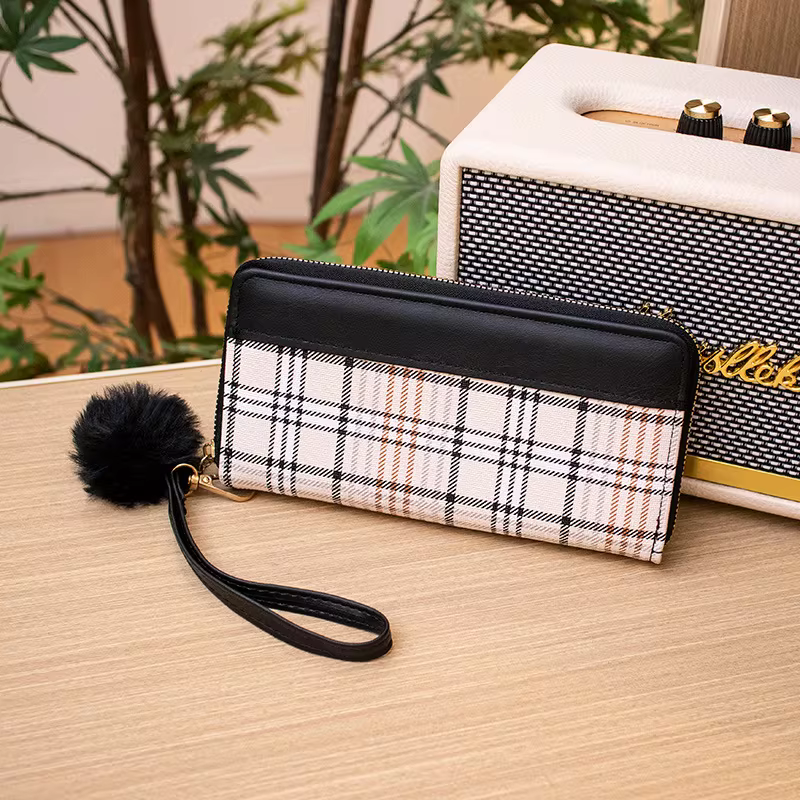 Ladies Printed Clutch Wallet - Image 6