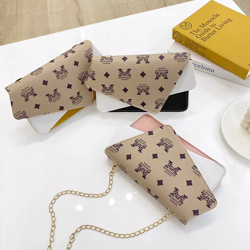 Women Small Square Chain Crossbody Bag