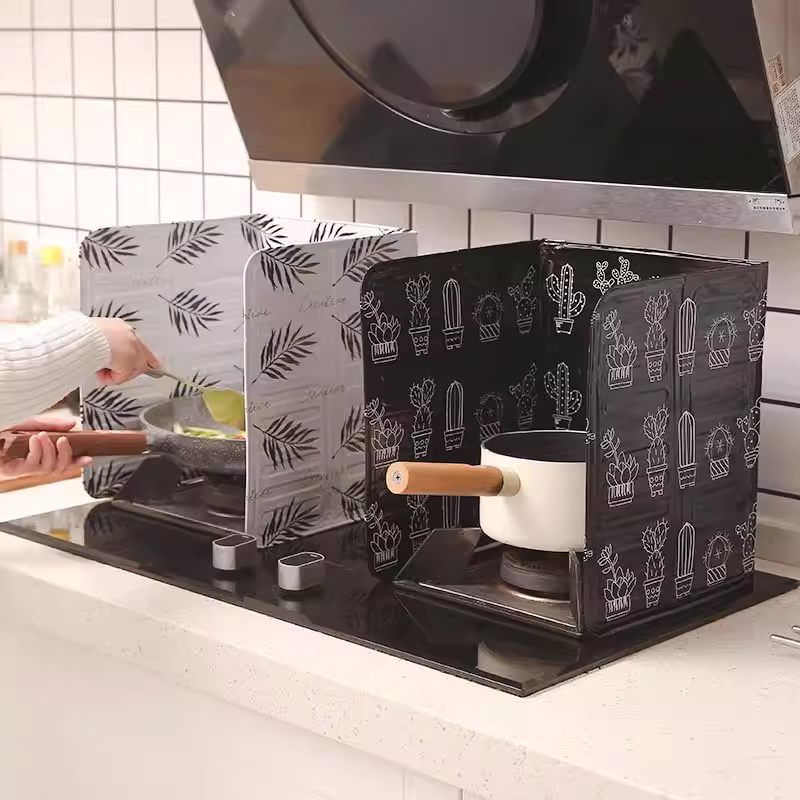 Anti-Splash Oil Baffle for Gas Stove